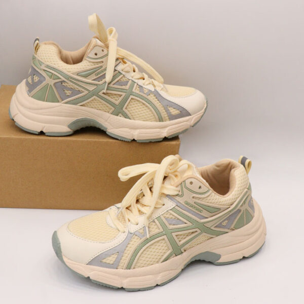 کتونی Asics 2024