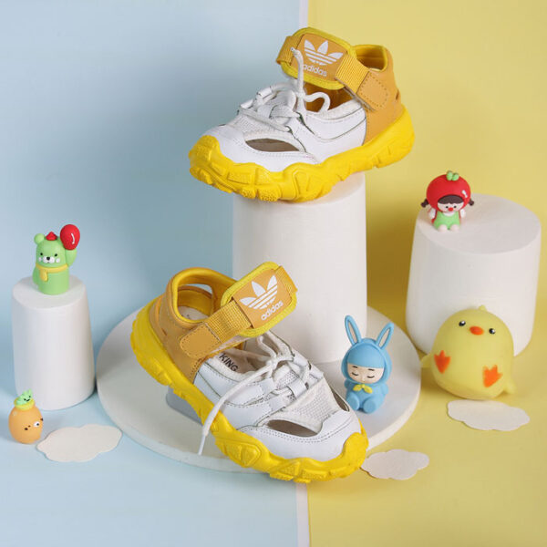 کفش تابستونی adidas